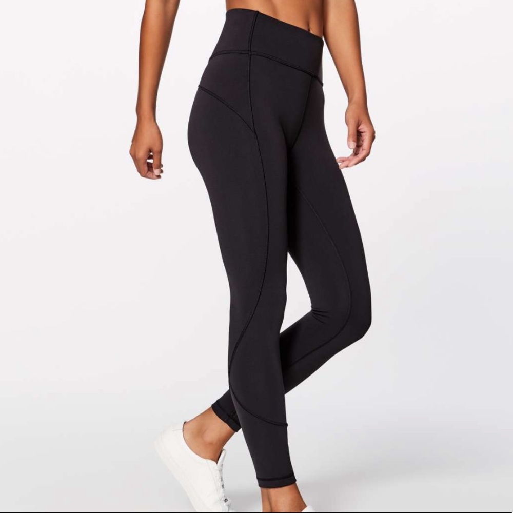 In Movement 7/8 Lululemon Leggings